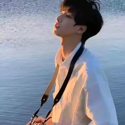 闻皎月